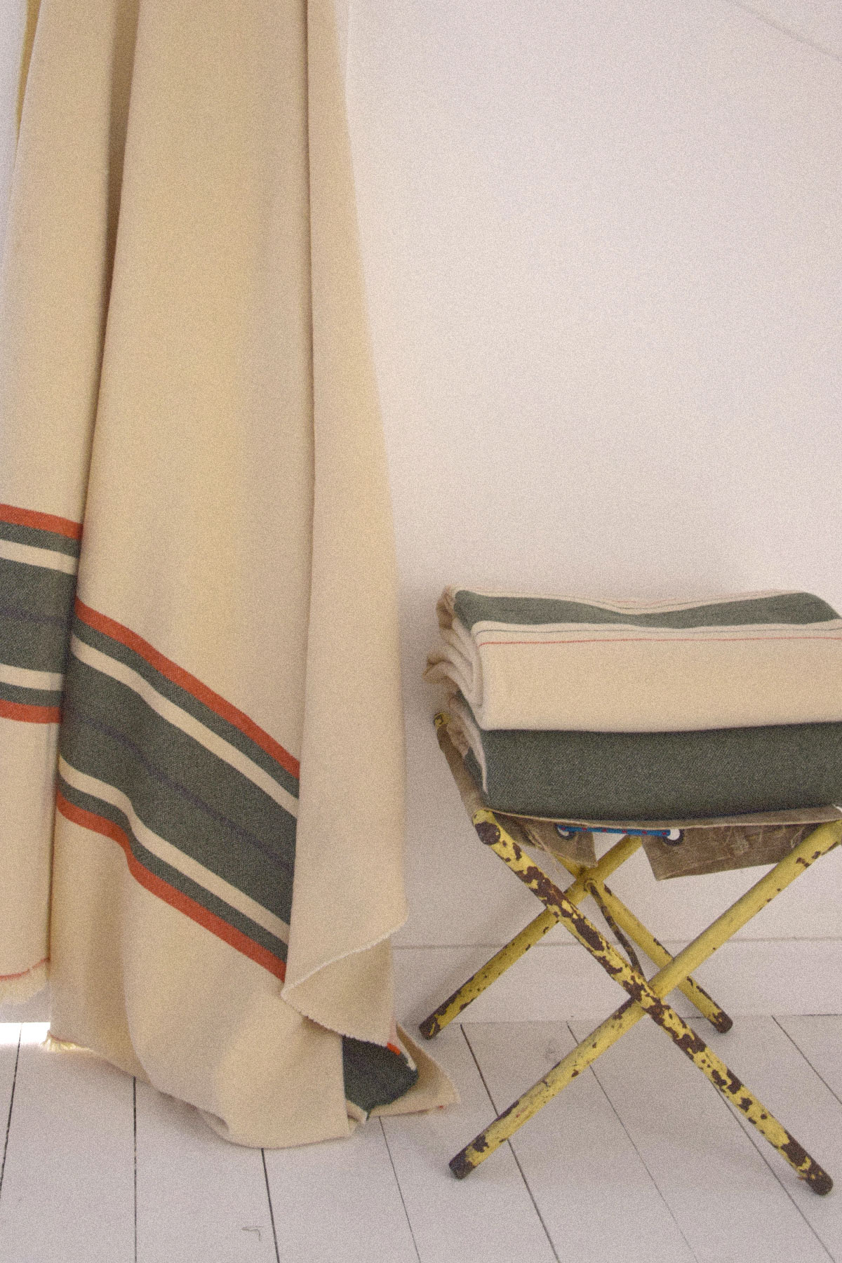 4_-vanoise_couverture_linge_de_maison Couverture parc de la vanoise en laine recyclée