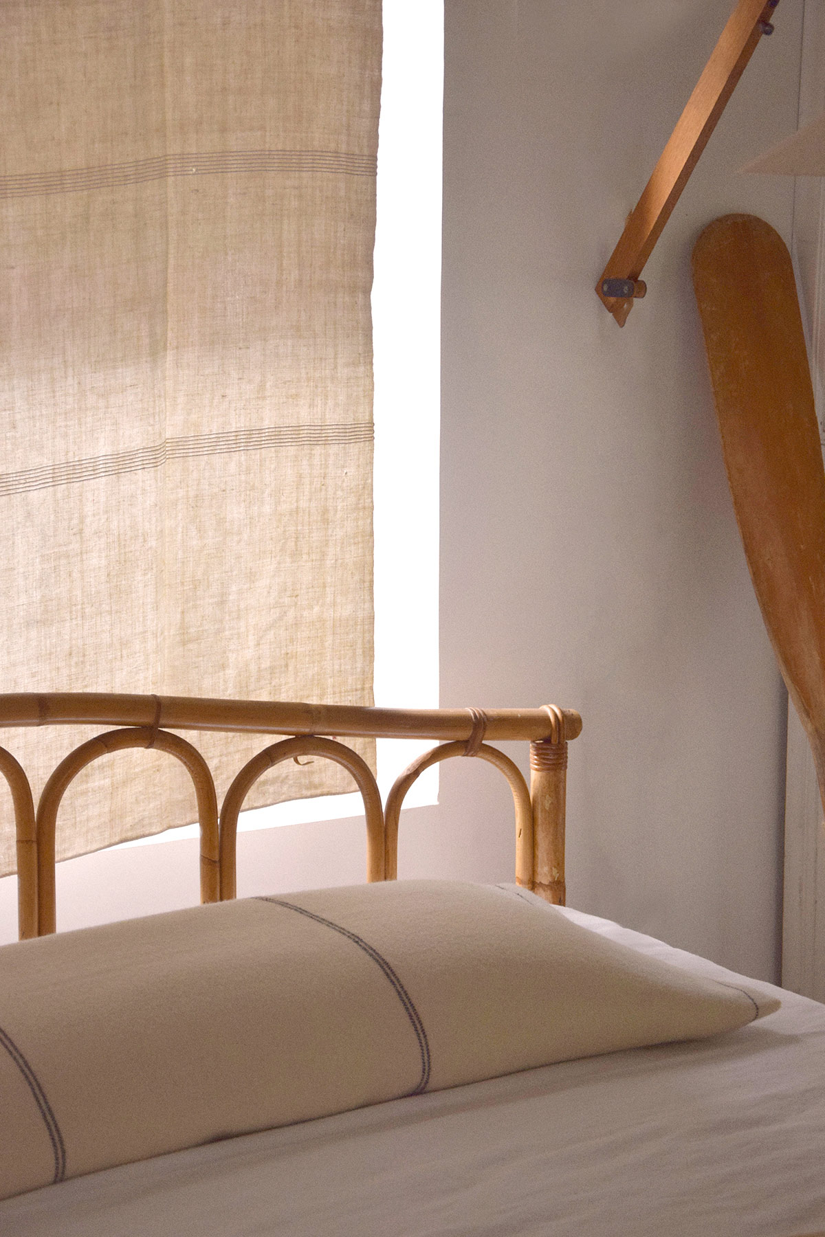 Coussins algue noire en laine recyclée Coussins algue noire en laine recyclée