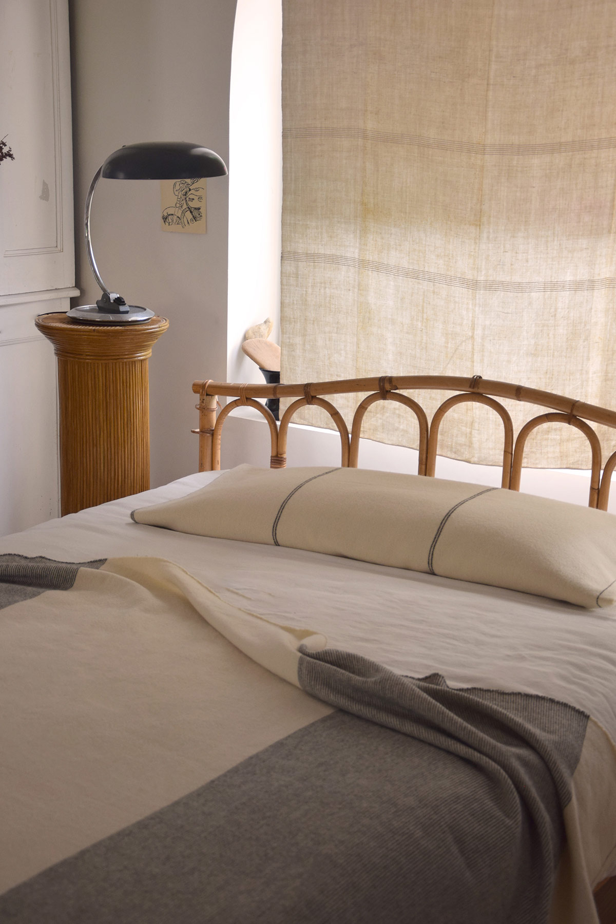 Coussins algue noire en laine recyclée Coussins algue noire en laine recyclée